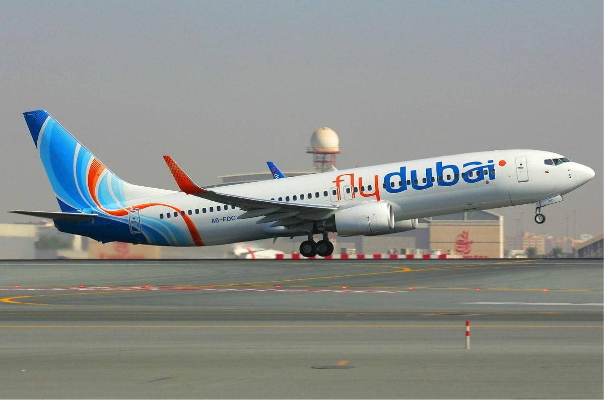 First flight with Israeli tourists lands in Dubai DUBAI AIRSHOW 2025